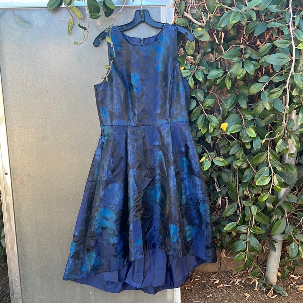 Elegant blue style dress